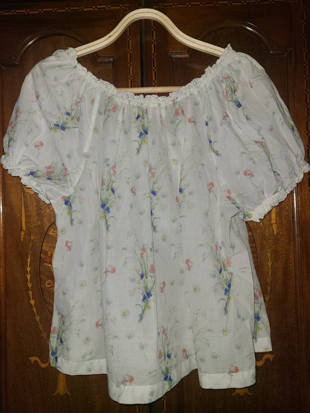 Doen Frederica Top In Painted Bouquet - Picture 4 of 4